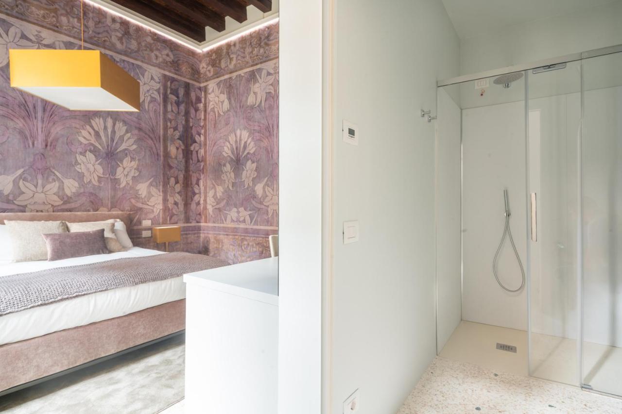 Ninfea Luxury Suites Венеция Экстерьер фото