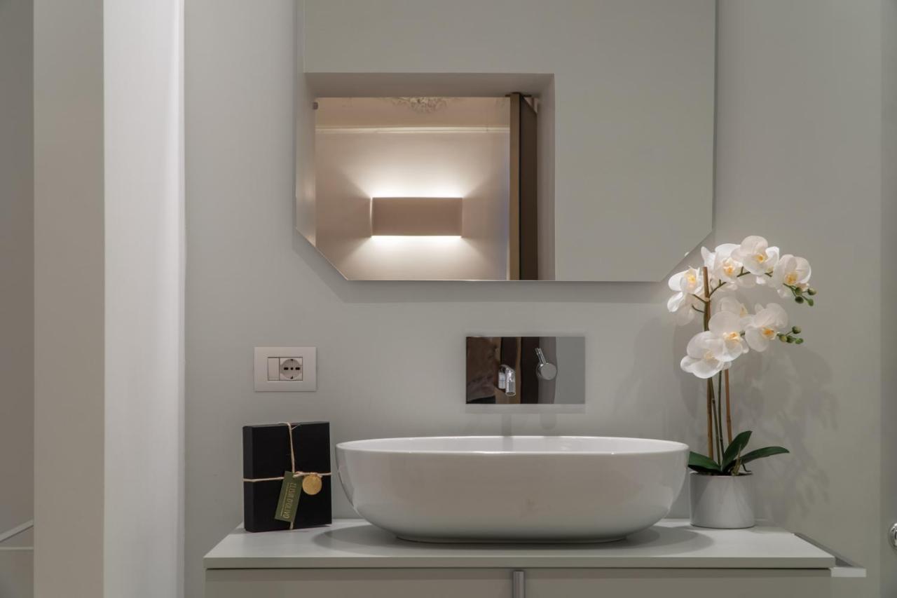 Ninfea Luxury Suites Венеция Экстерьер фото