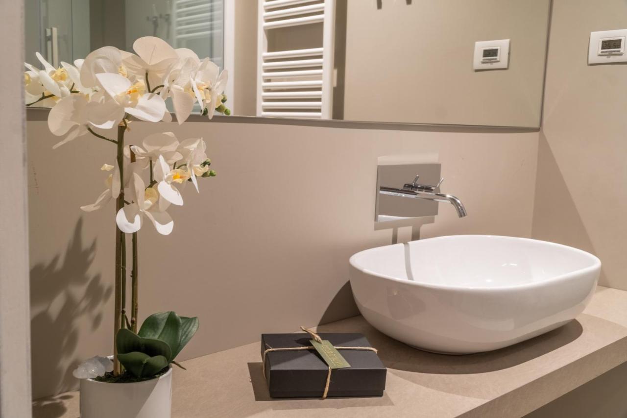 Ninfea Luxury Suites Венеция Экстерьер фото