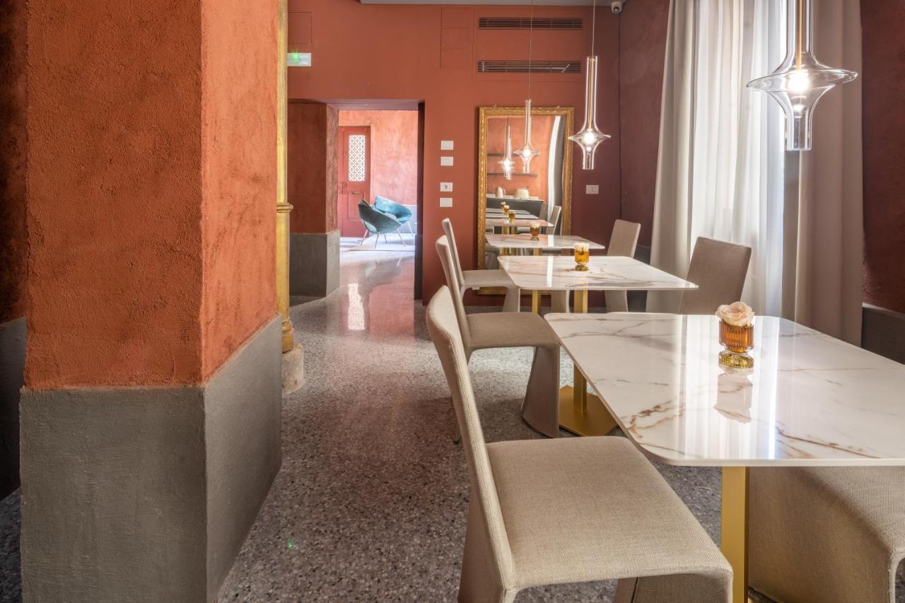 Ninfea Luxury Suites Венеция Экстерьер фото