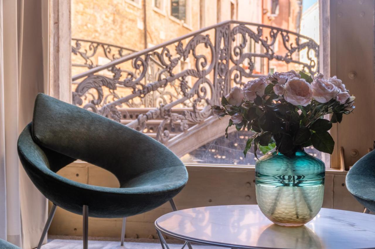 Ninfea Luxury Suites Венеция Экстерьер фото